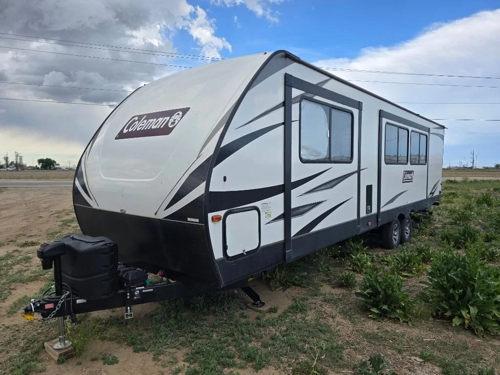 Used 2021 White Coleman  image 1