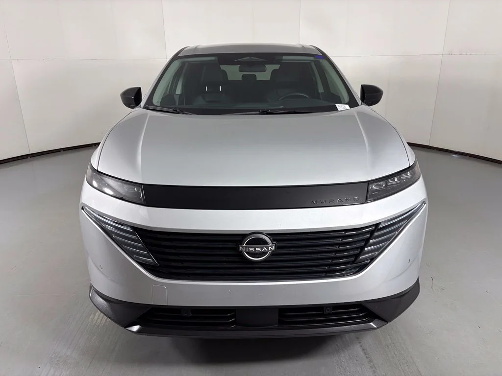 Used 2025 Silver Nissan SV image 4