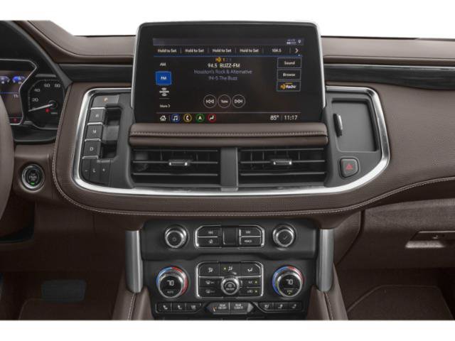 Used 2024 White Frost Tricoat GMC SLT image 13