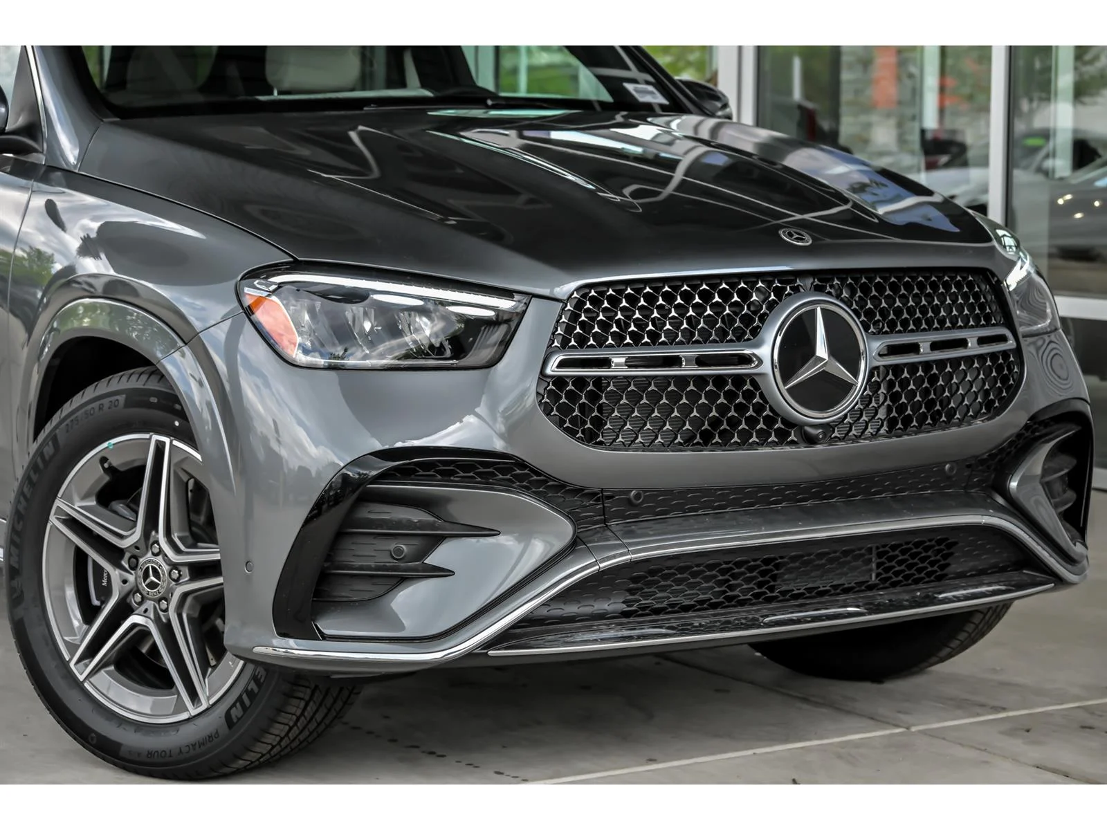 New 2026 Selenite Grey Metallic Mercedes-Benz GLE 450 4MATIC® image 2