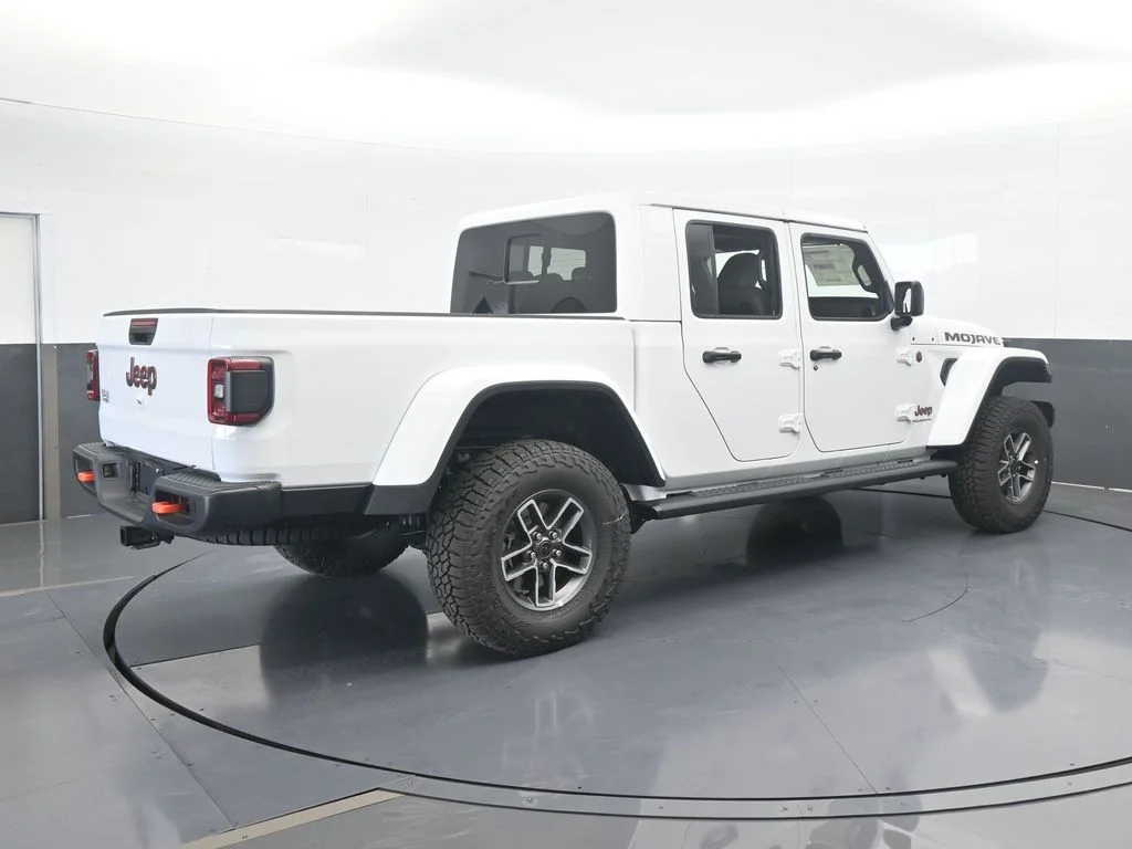 2026 Jeep Gladiator Mojave - Photo 6