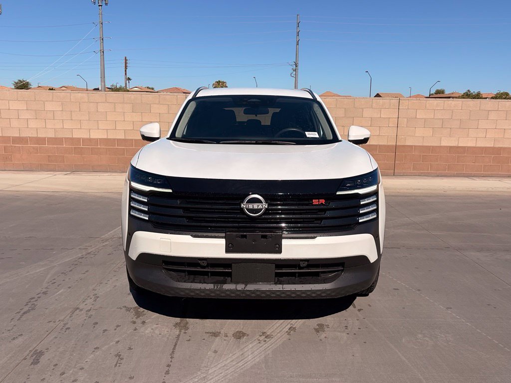 Used 2025 White Nissan SR image 4