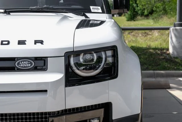 New 2026 White Land Rover S image 58