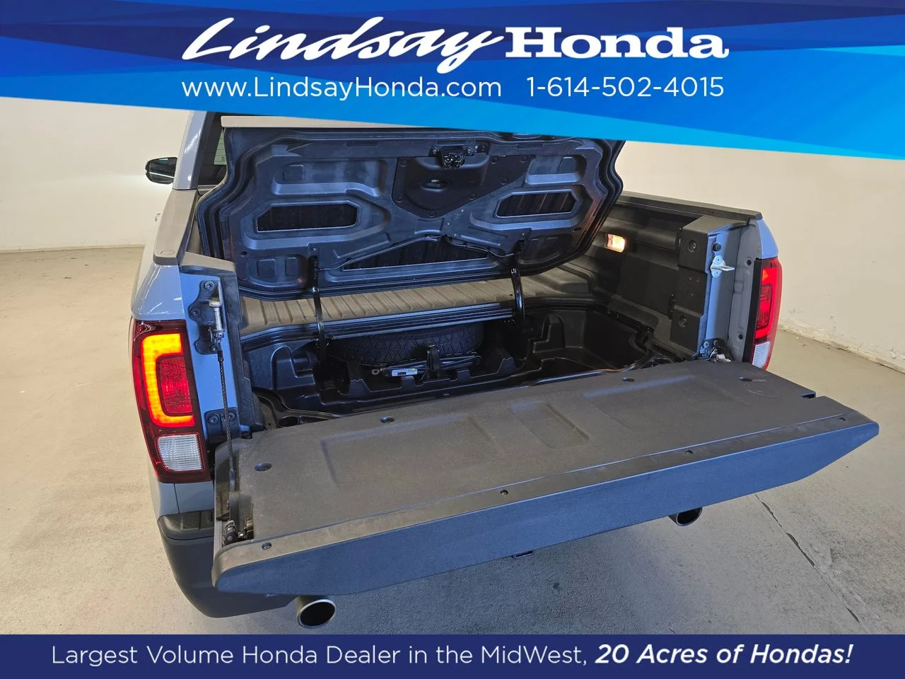 Used 2023  Honda RTL image 9