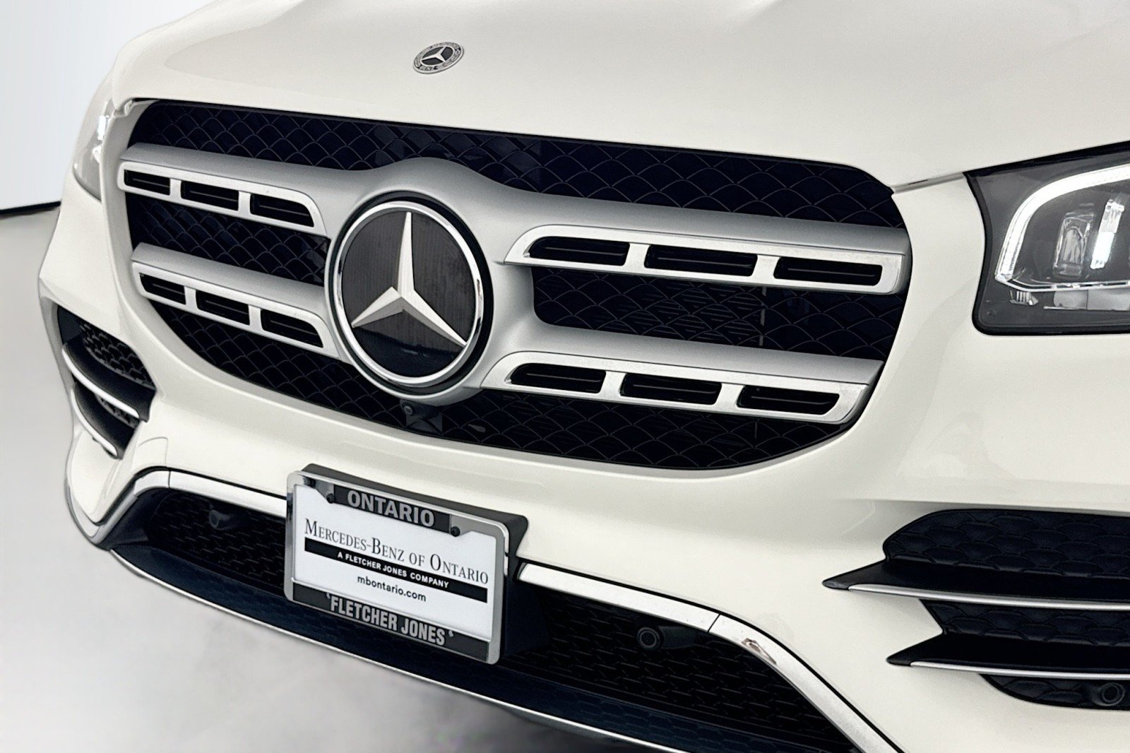 Used 2023 Polar White Mercedes-Benz 450 image 13