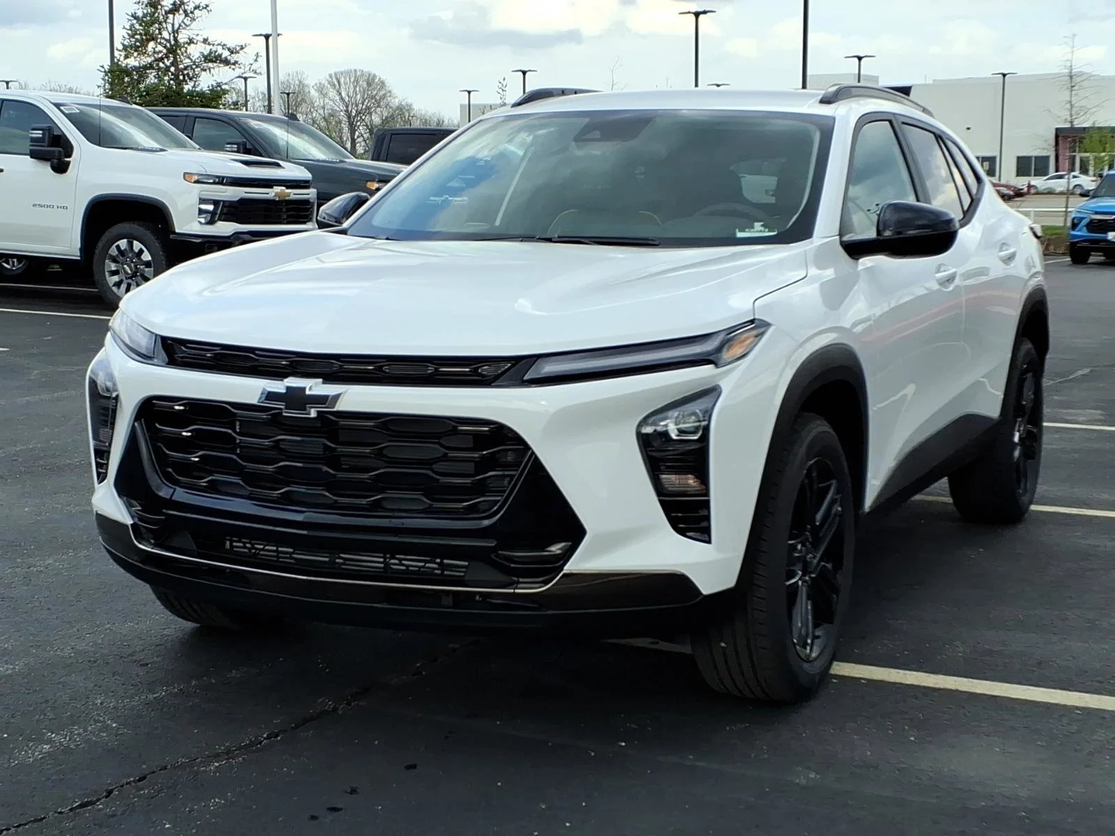 New 2026 Summit White Chevrolet ACTIV image 2