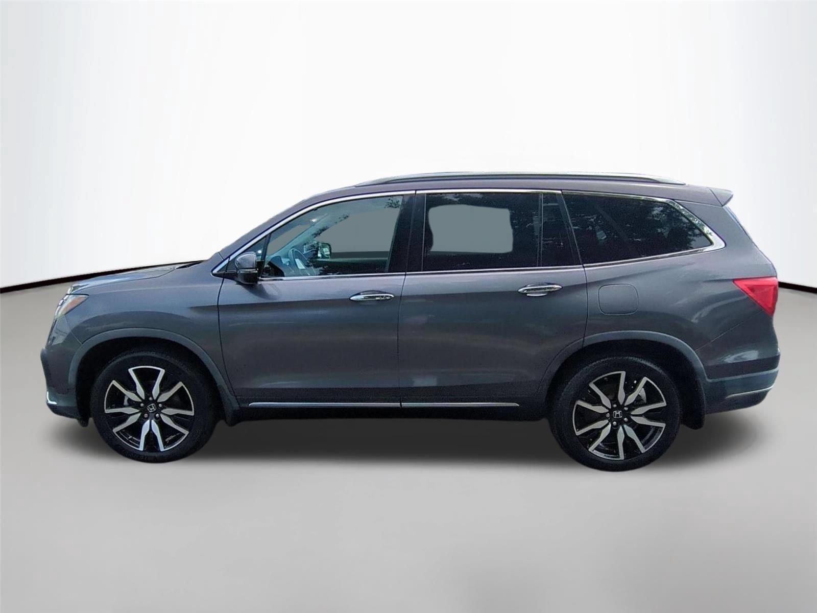 Used 2019 Modern Steel Metallic Honda Touring 8-Passenger image 2