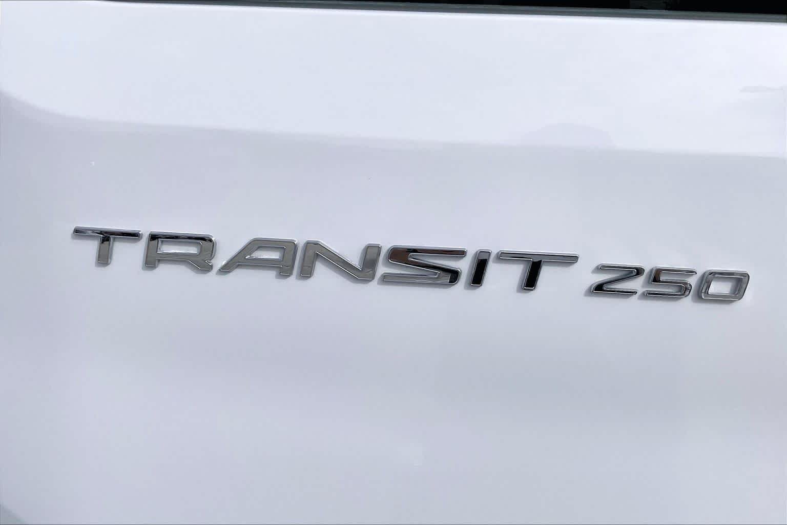 Used 2025 Oxford White Ford  image 9
