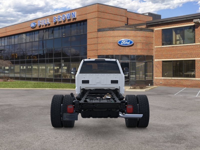 New 2025 Oxford White Ford XL image 5