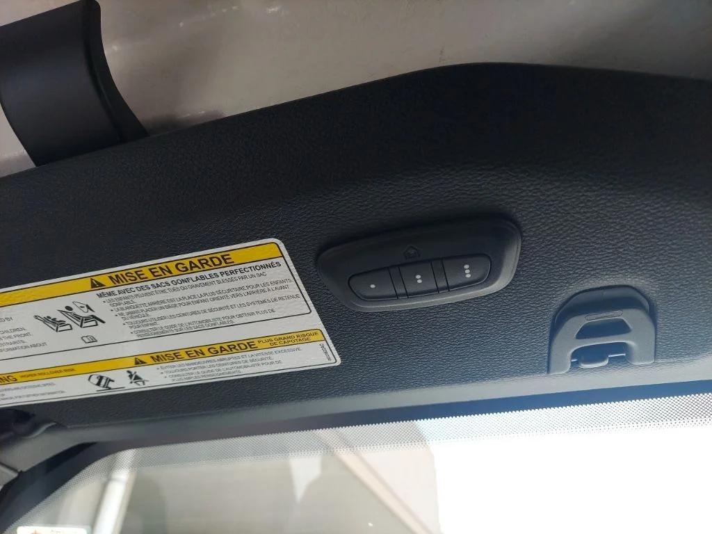 Used 2023 White Jeep Mojave image 35