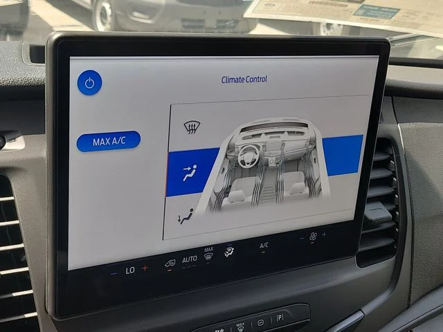 New 2026 Oxford White Ford Base image 25