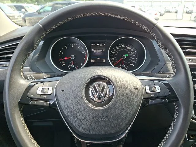 Used 2021 Blue Volkswagen 2.0T SE image 25