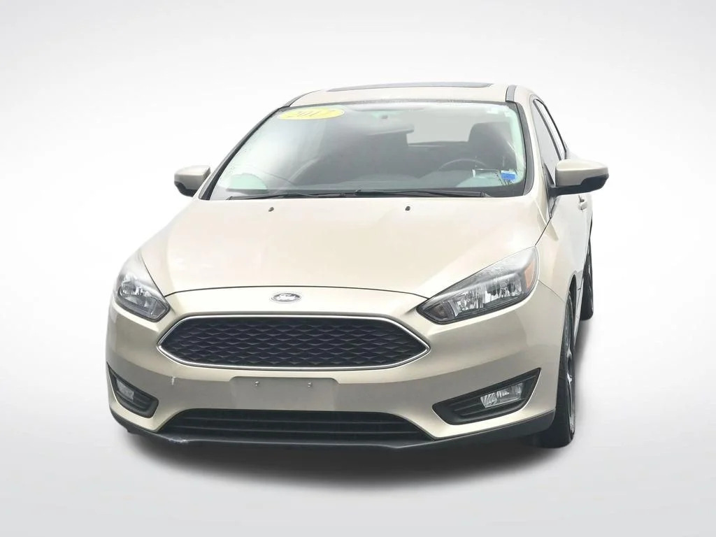 Used 2017 White Gold Metallic Ford SEL image 2