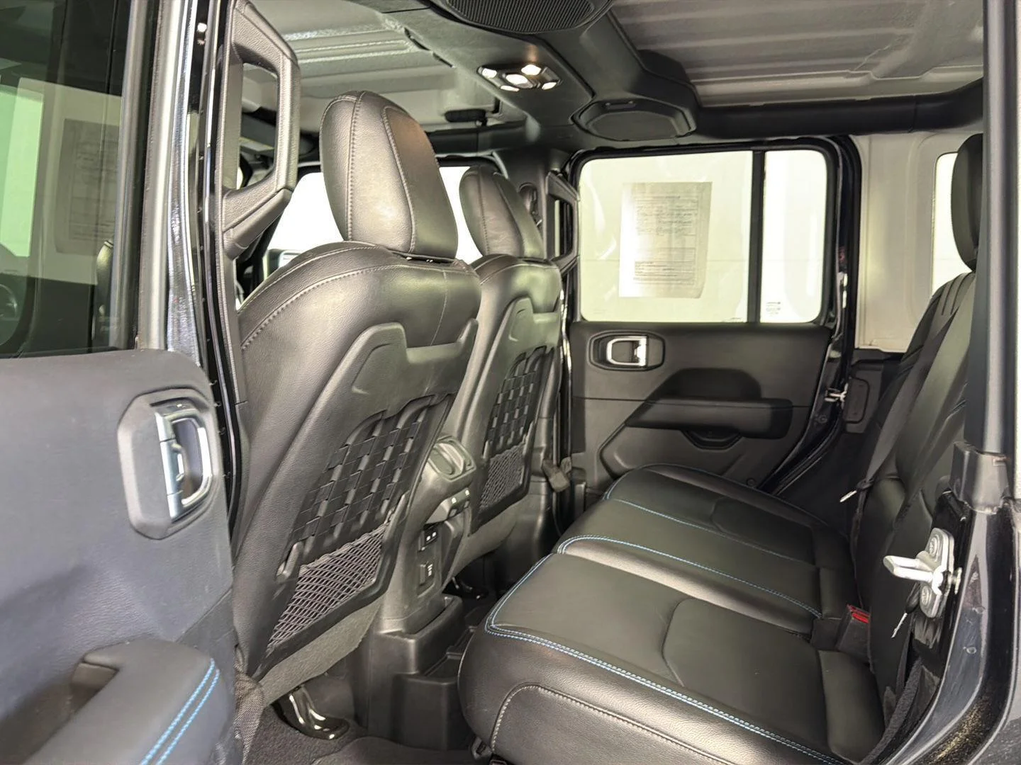 Used 2023 Black Clearcoat Jeep Rubicon image 24