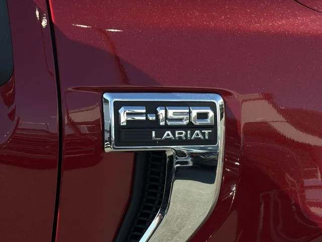 Used 2022 Red Ford Lariat image 37