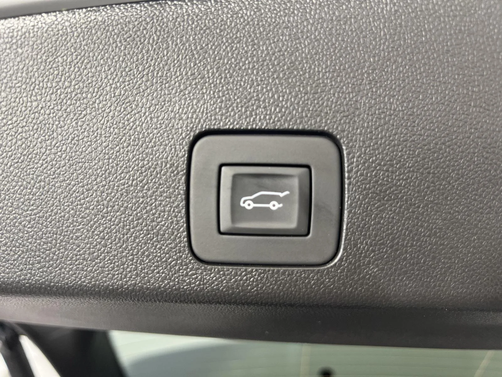 Used 2026 Summit White Buick Preferred image 20