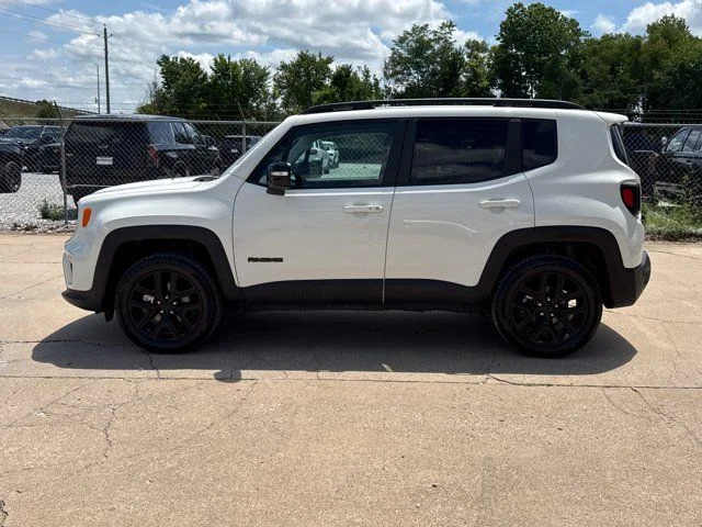 Used 2023 White Jeep Altitude image 9