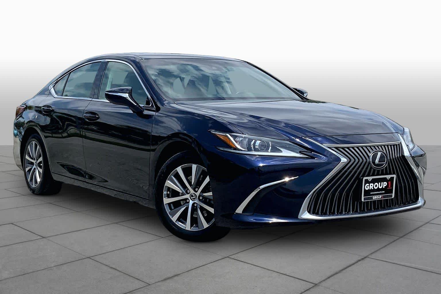 Used 2019 Nightfall Mica Lexus  image 3