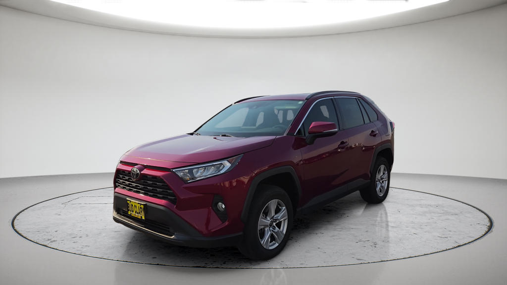 Used 2021 Red Toyota XLE image 17