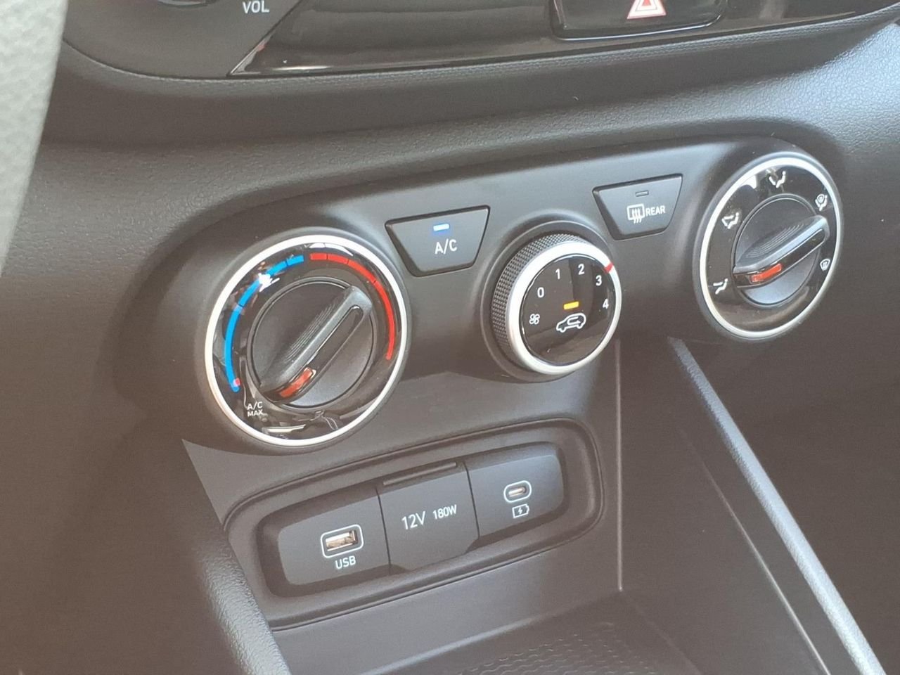 New 2026 Ecotronic Gray Hyundai SE image 19