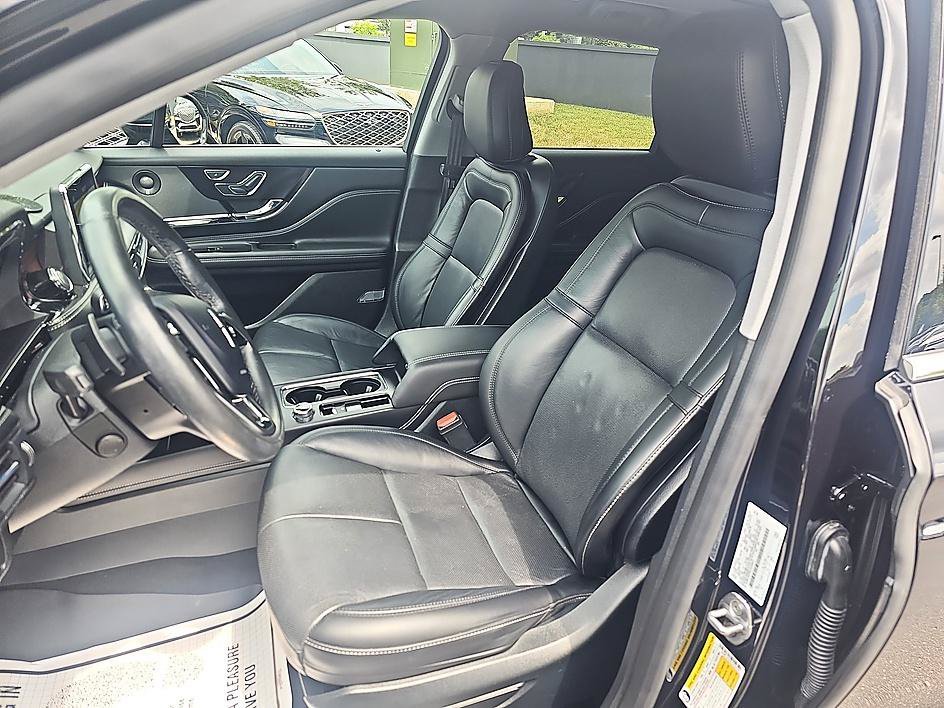 Used 2020 Black Lincoln Reserve image 15