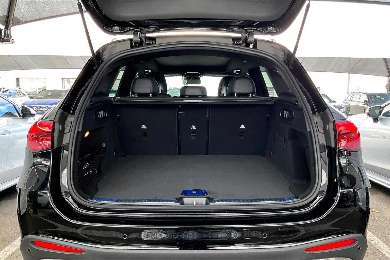 New 2026 Black Mercedes-Benz GLC 300 image 14