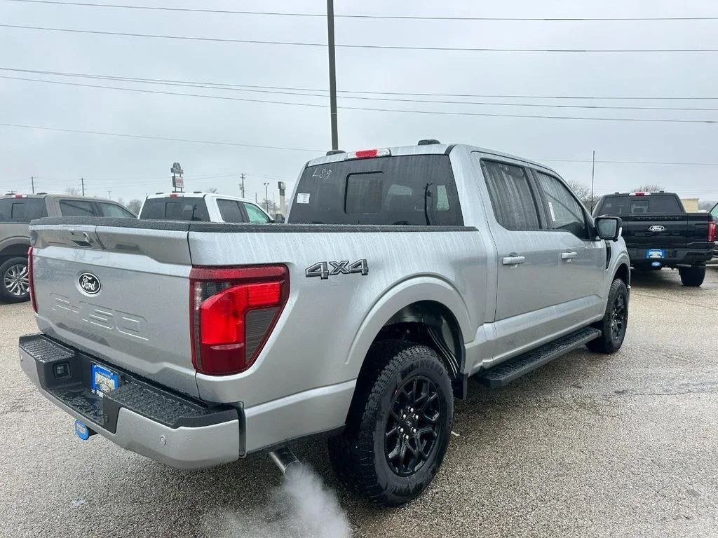 New 2026 Iconic Silver Metallic Ford XLT image 3