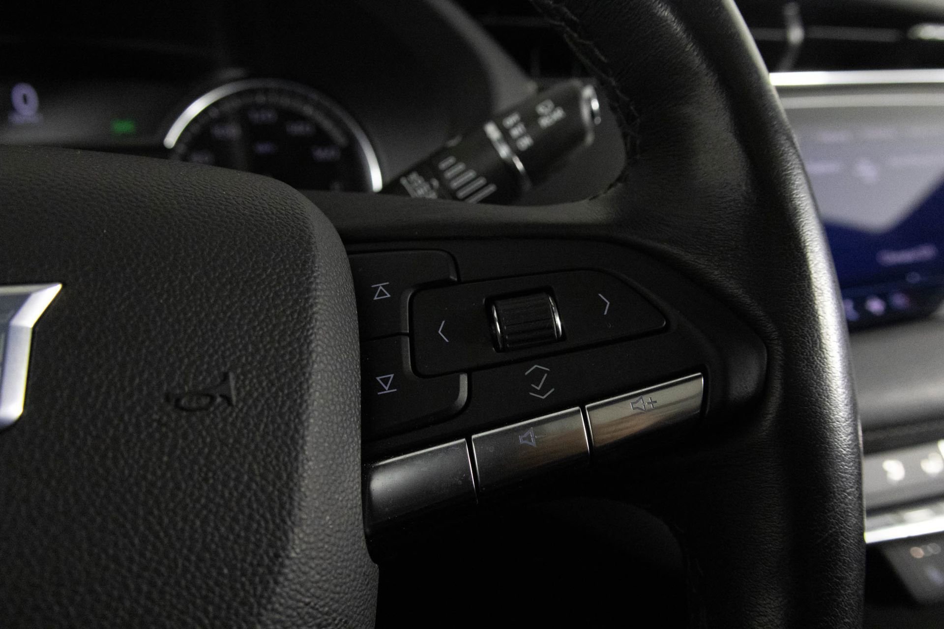 2023 CADILLAC XT4 - Image 29