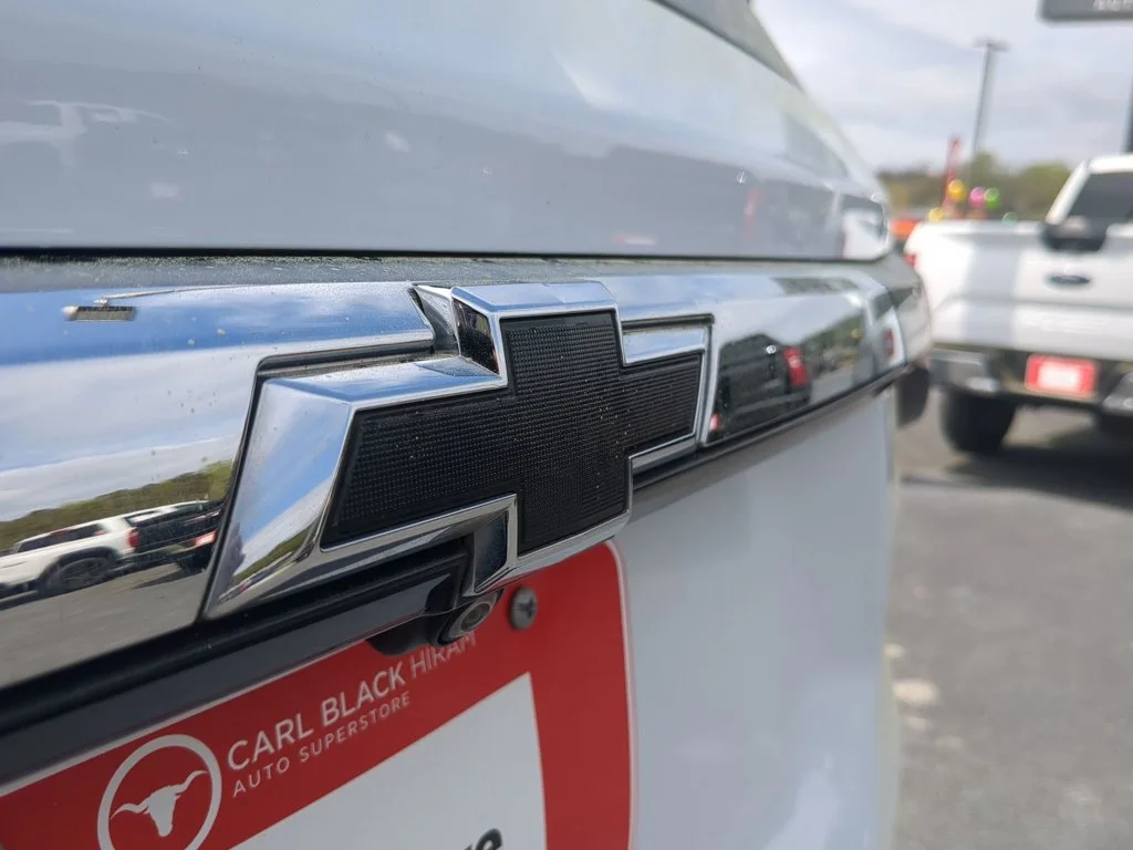 Used 2023 Summit White Chevrolet LS image 30