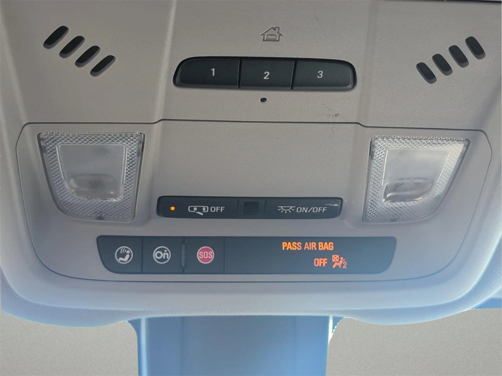 Used 2021 SILVER ICE METALLIC Chevrolet Premier image 16