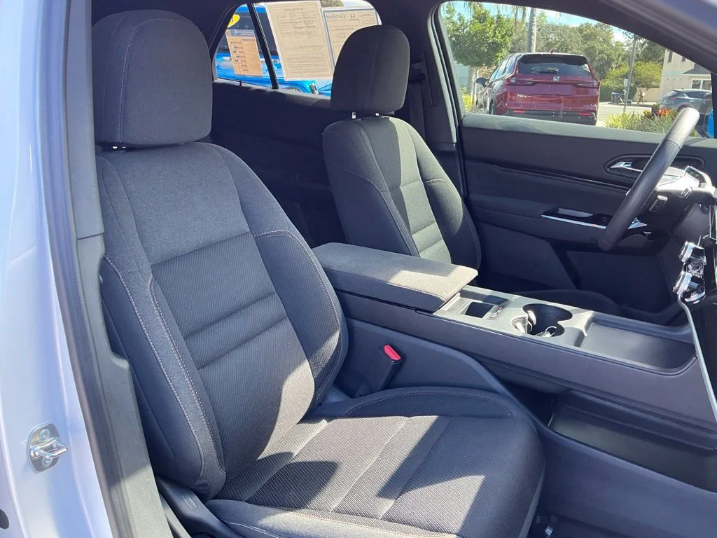Used 2024  Honda EX image 15
