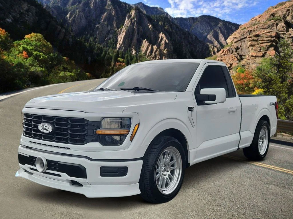 Used 2024 White Ford XL image 5