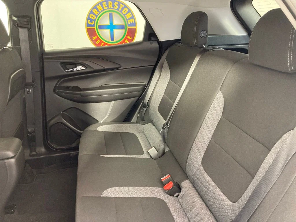 Used 2025 Gray Chevrolet LT image 17