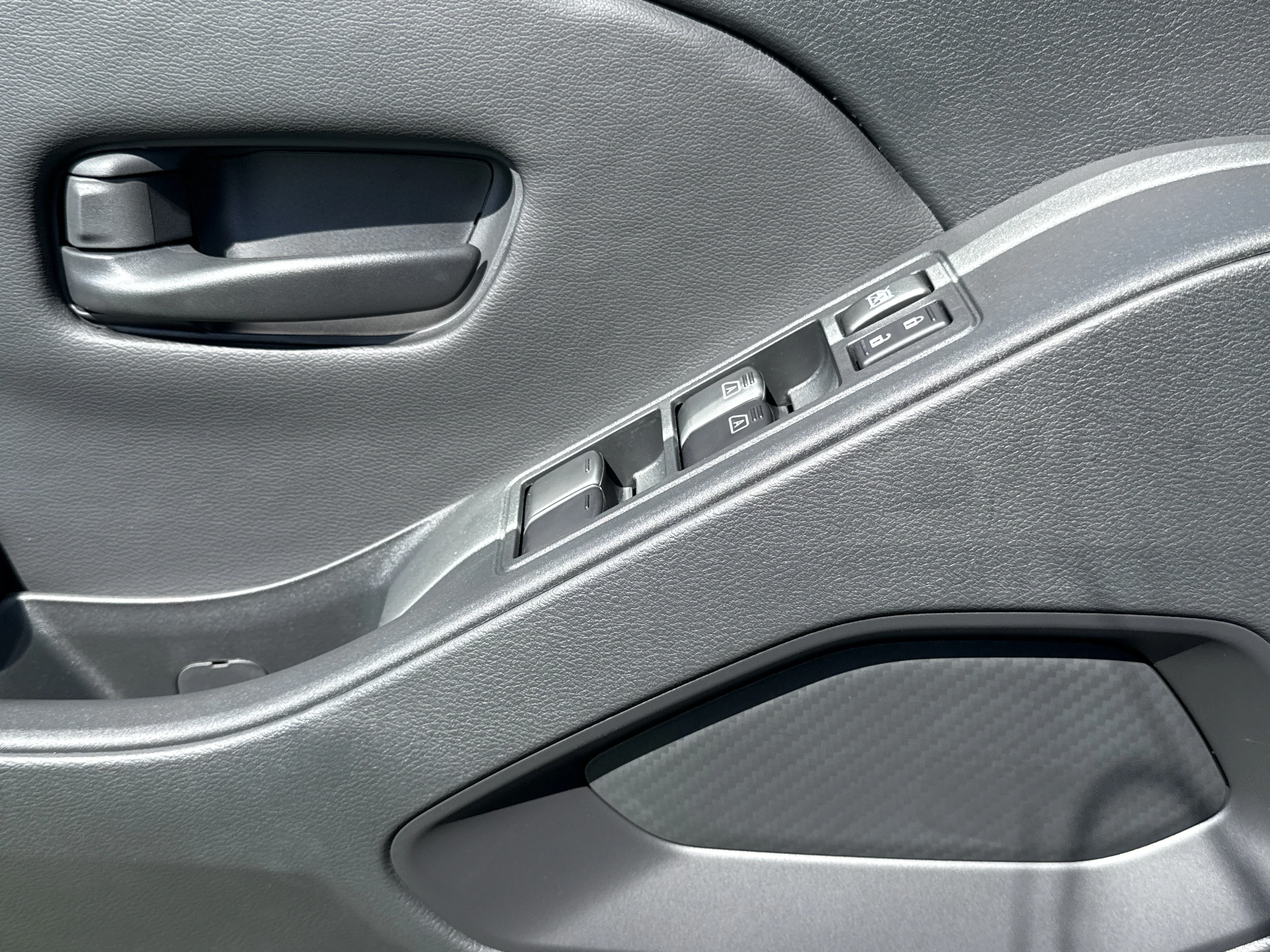 New 2026 Glacier White Nissan S 4WD image 13