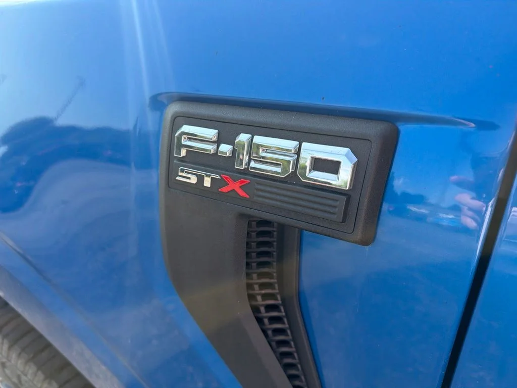 Used 2021 Blue Ford XL image 5