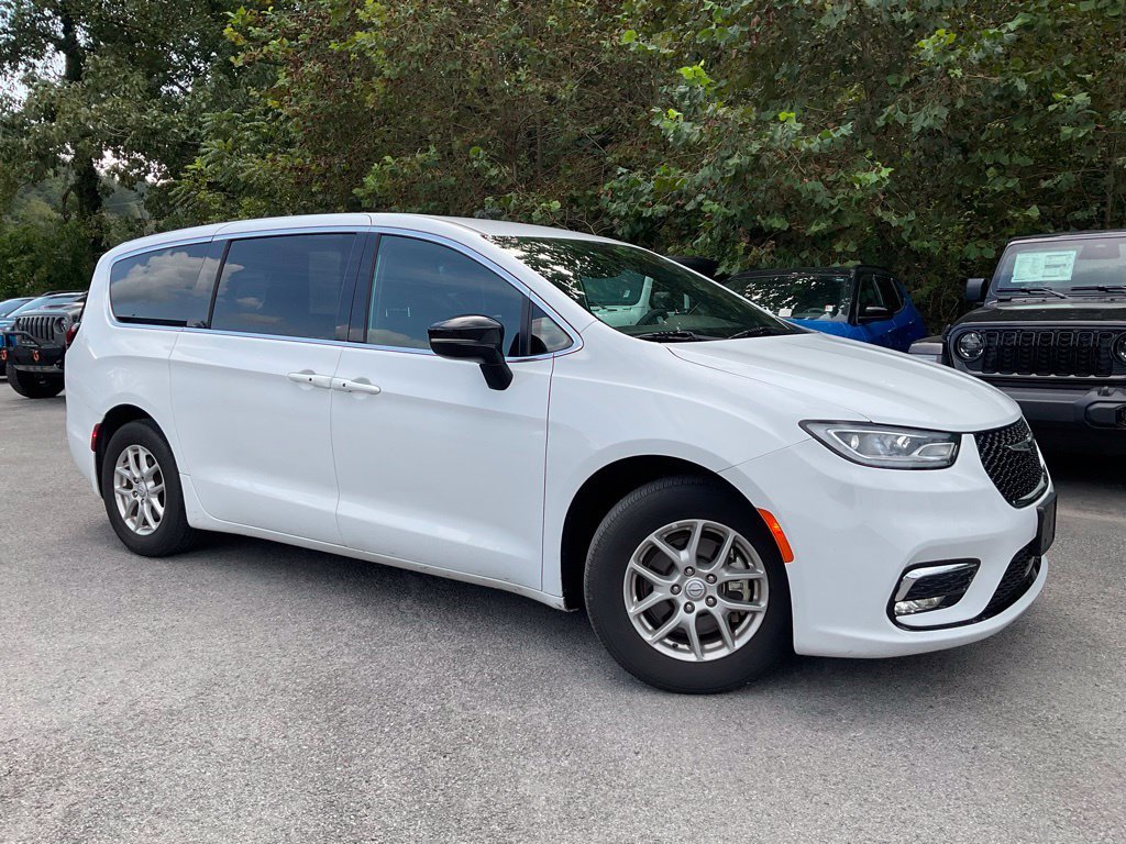 2025 Chrysler Pacifica