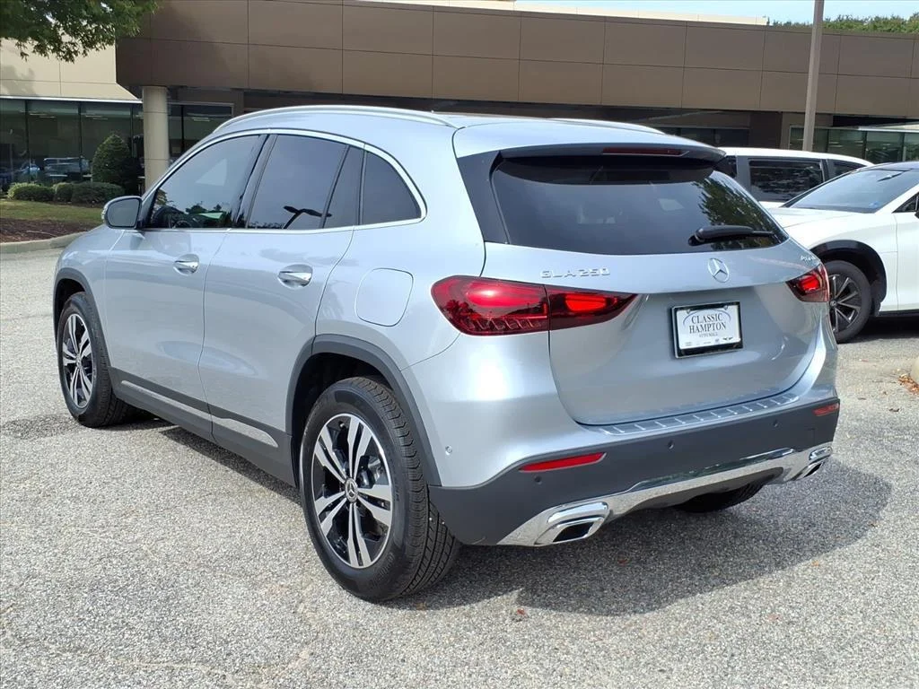 Certified Used 2026 Cirrus Silver Metallic Mercedes-Benz GLA 250 image 10