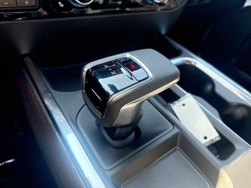 2026 GMC Sierra 1500 SLT - Photo 16