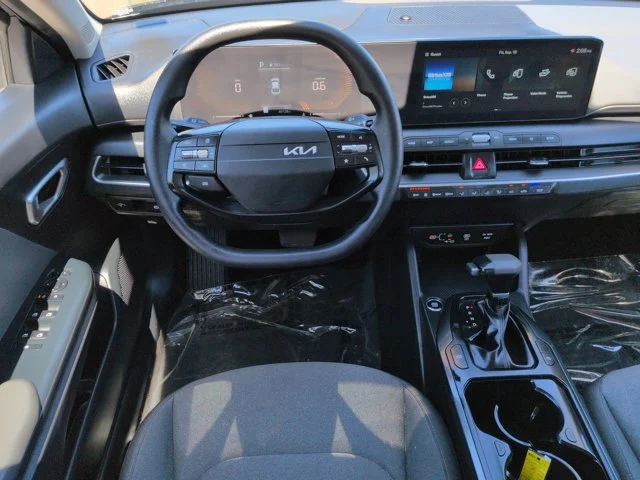 Used 2025 Black Kia LXS image 15