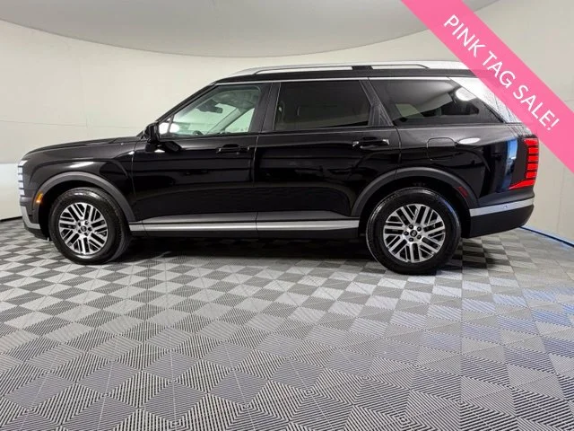 Used 2026 Black Hyundai SEL Premium image 4