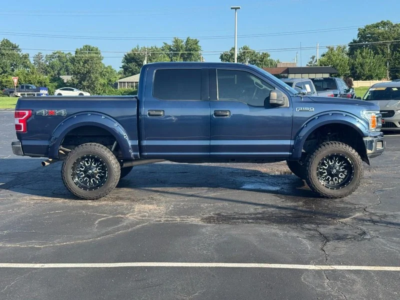 Used 2020 Blue Jeans Metallic Ford XLT image 2