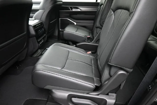 New 2026 High Gloss Black Exterior Paint Jeep  image 28