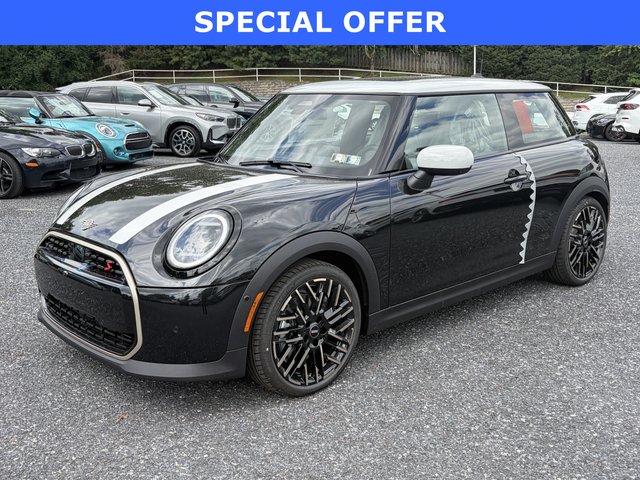 2026 MINI 2 Door Iconic