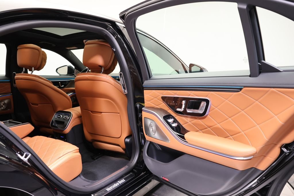New 2027 Black Mercedes-Benz S 580 image 51