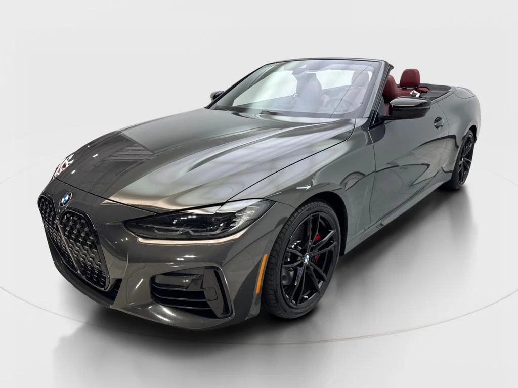 Used 2024 Gray BMW M440i xDrive image 2
