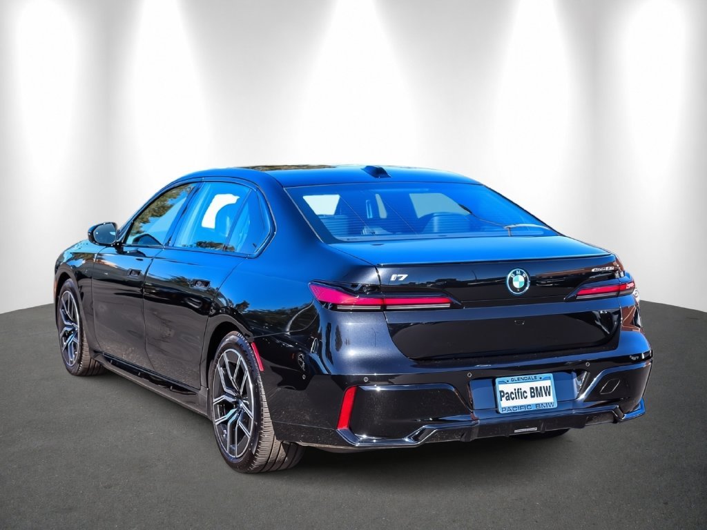 2026 BMW i7 photo 4