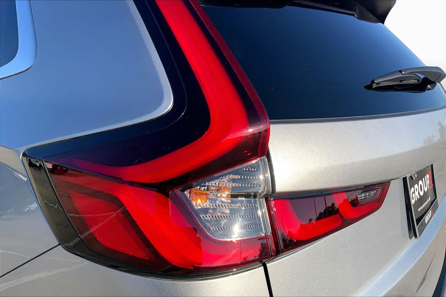 Used 2024 Lunar Silver Metallic Honda Sport image 28