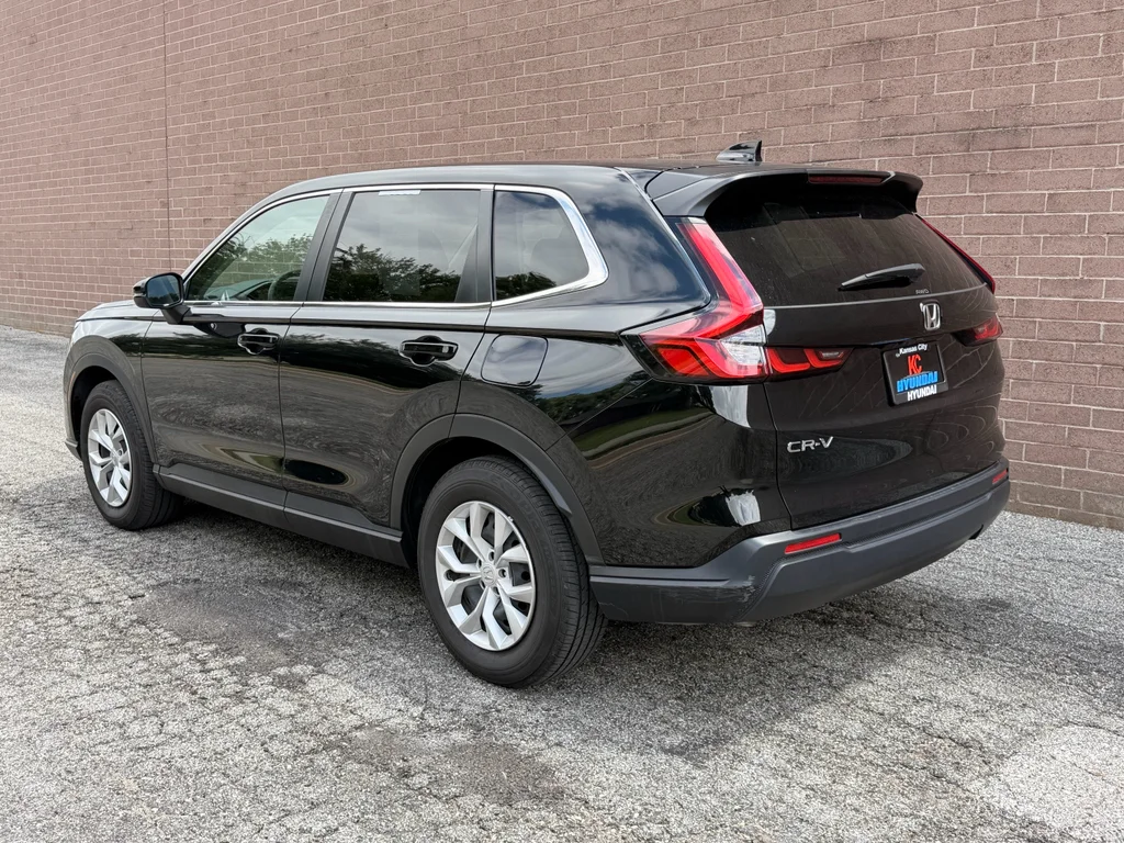 Used 2025 Crystal Black Pearl Honda LX image 3