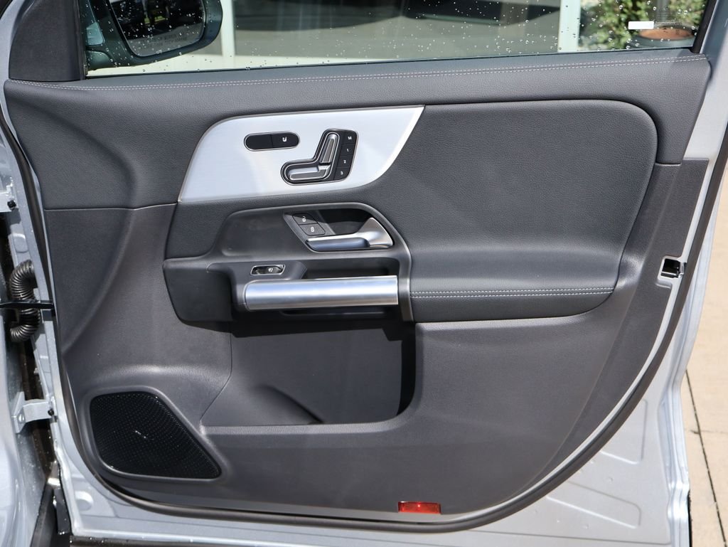 New 2026 Cirrus Silver Metallic Mercedes-Benz GLA 250 image 11