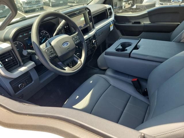 New 2026 Oxford White Ford F-550® XL image 3